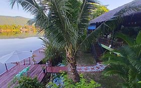 Green Mango Bungalows